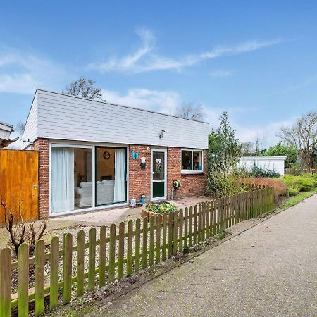 Endearing Holiday Home In Noordwijkerhout With Garden Bbq Exteriör bild