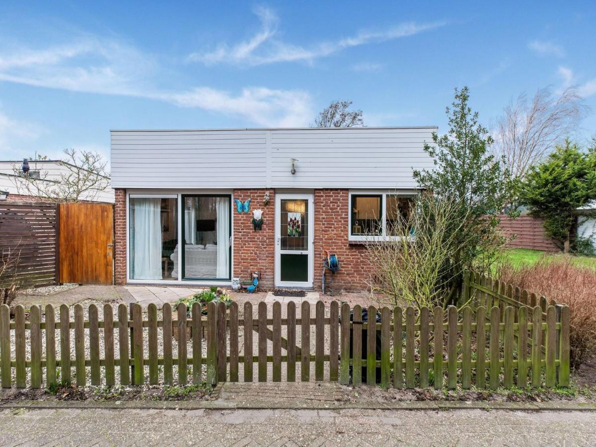 Endearing Holiday Home In Noordwijkerhout With Garden Bbq Exteriör bild