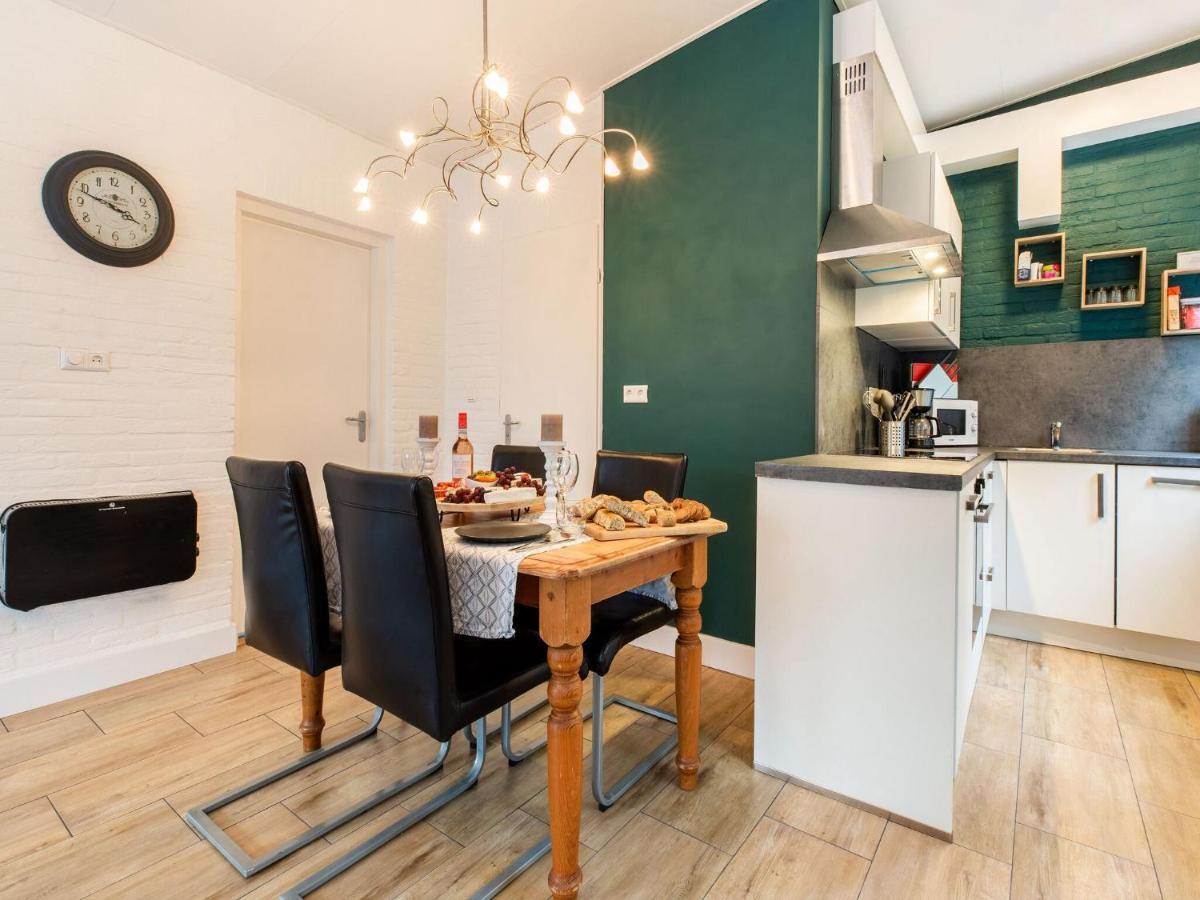 Endearing Holiday Home In Noordwijkerhout With Garden Bbq Exteriör bild