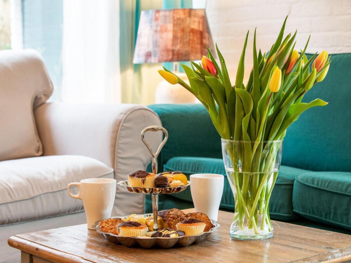 Endearing Holiday Home In Noordwijkerhout With Garden Bbq Exteriör bild